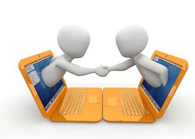 وبینار چیست؟ مزایای برگزاری وبینار و تفاوت آن با سمینار