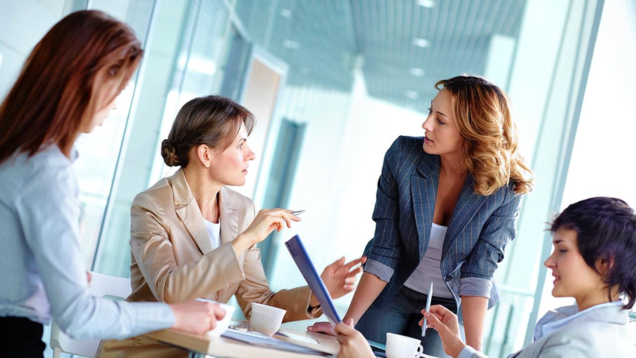 چرا خانم‌ها آینده ی فروش B2B هستند؟
