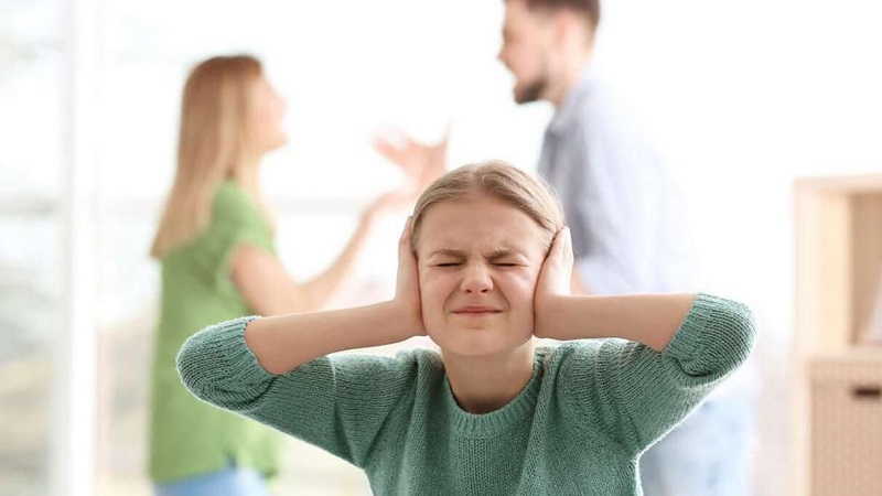 چگونه با کودک طلاق رفتار کنیم؟